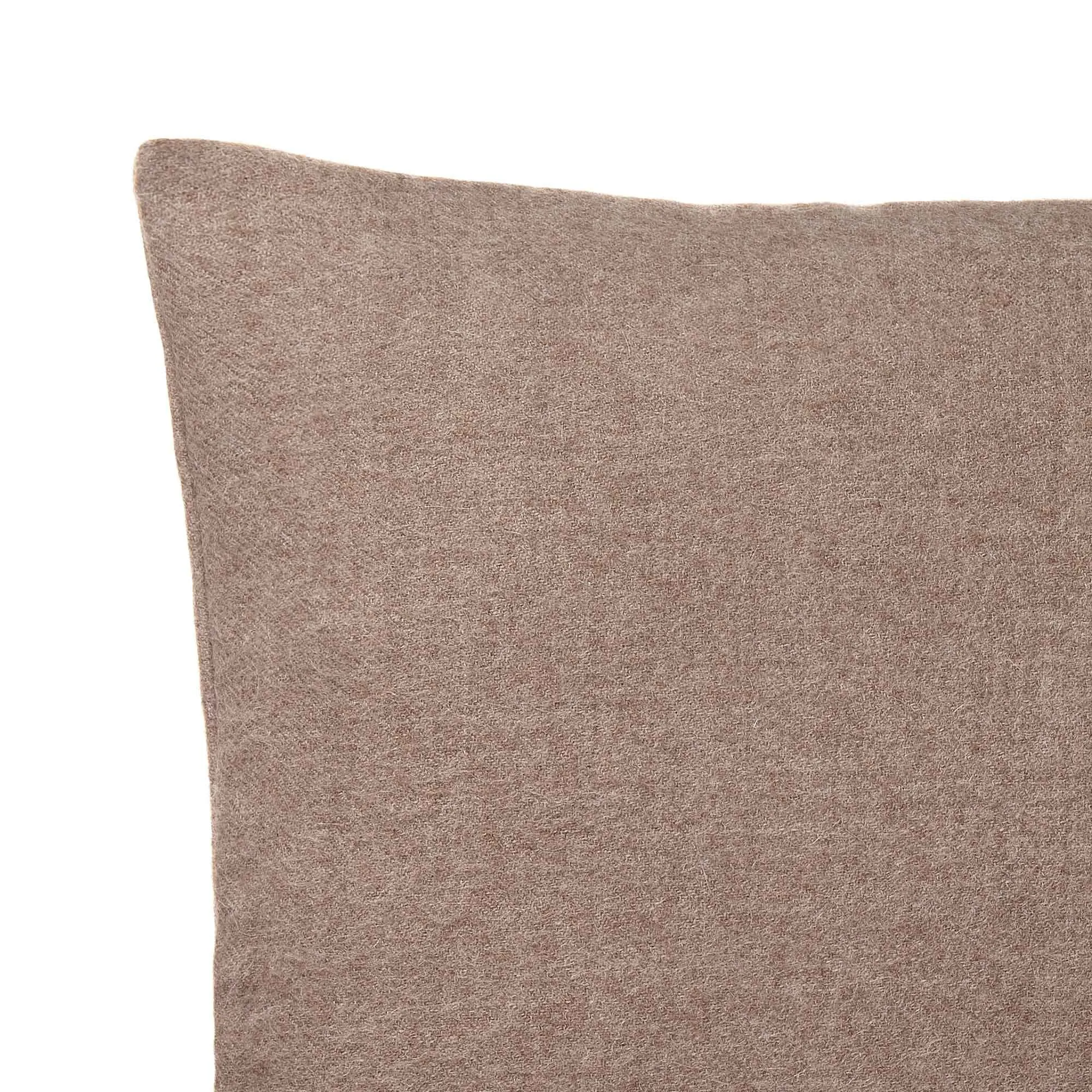 Arica Cushion [Sandstone melange]