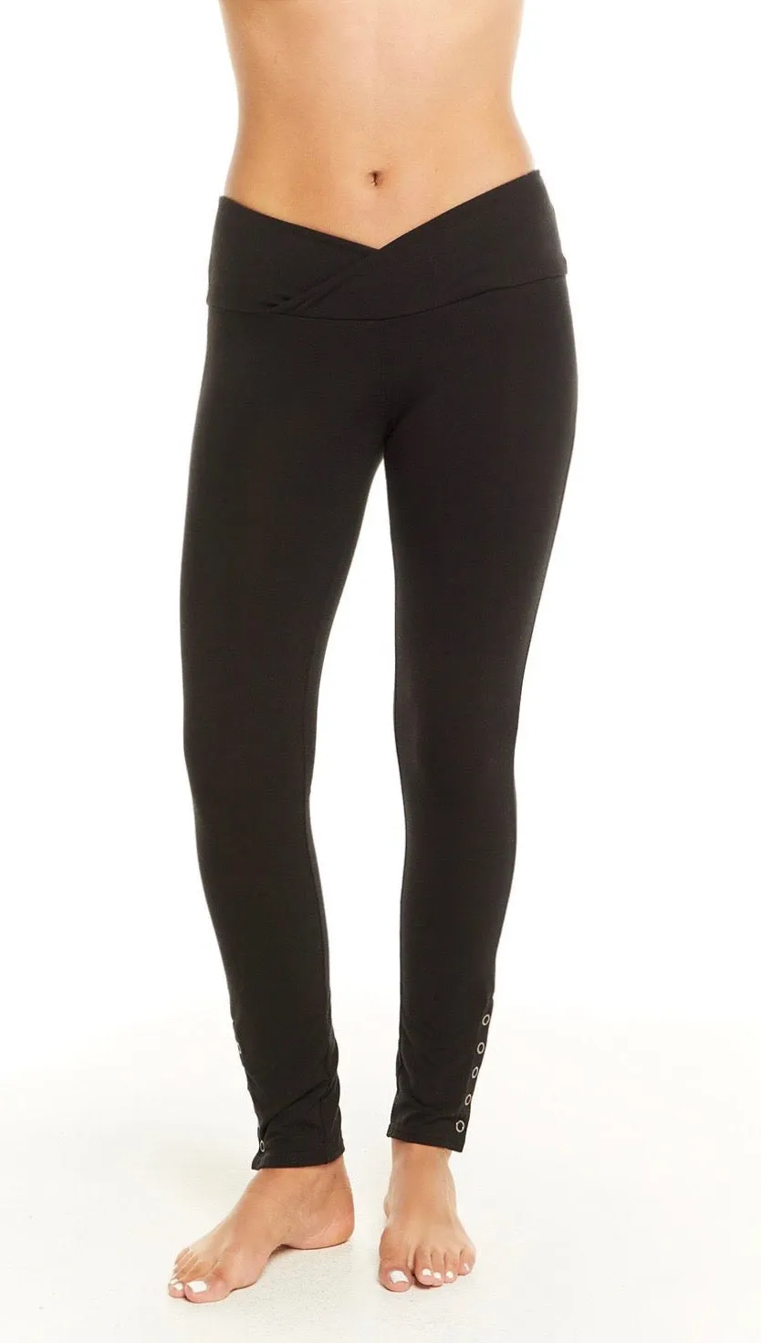 Chaser Quadrablend Overlap Waistband Snap Side Legging