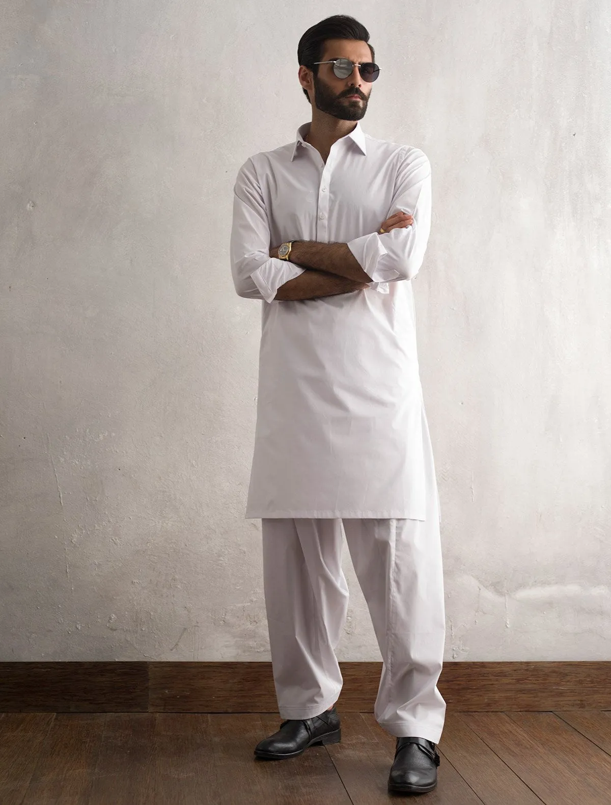 CRISP WHITE KAMEEZ SHALWAR