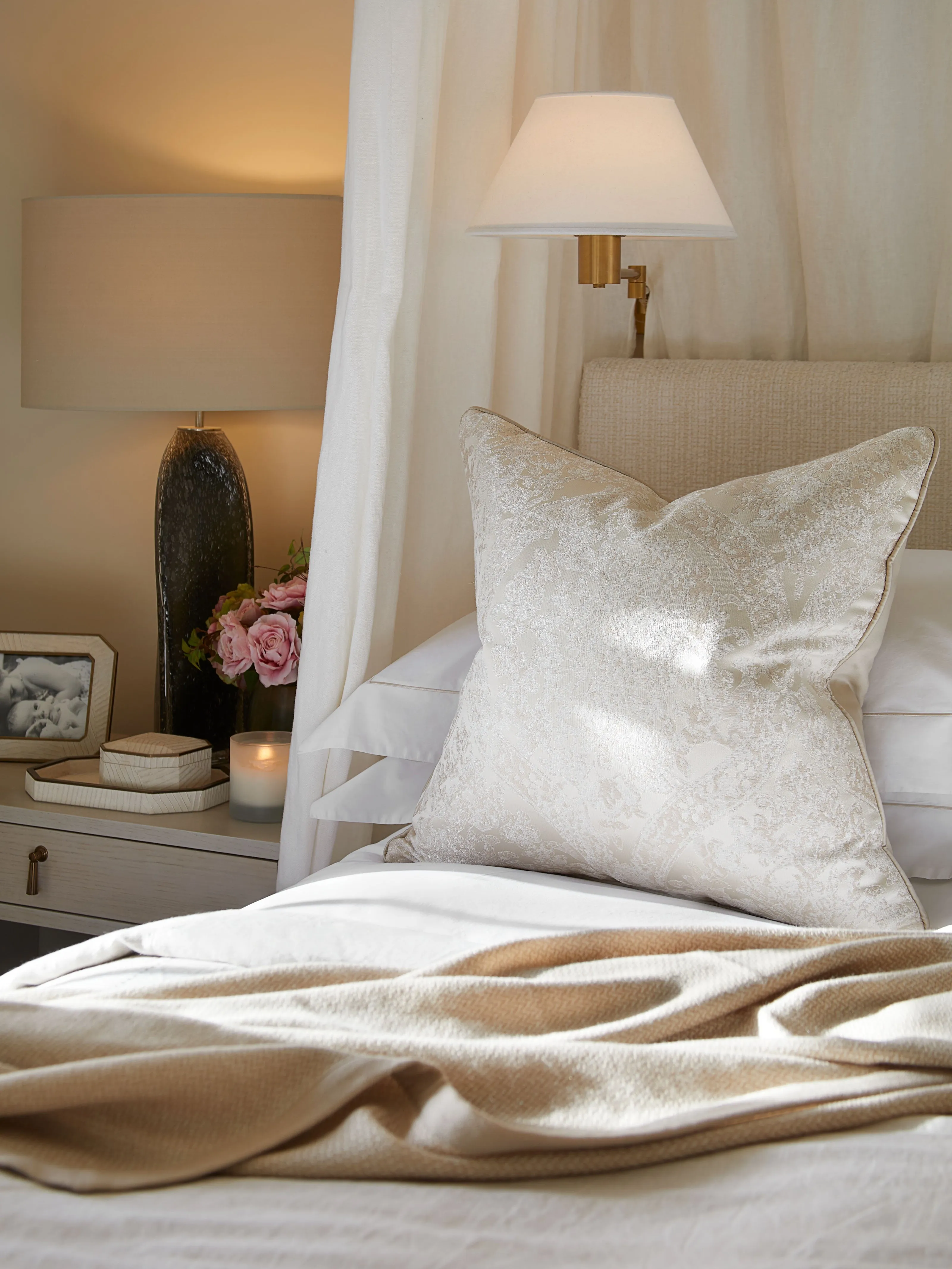 Danson Cushion