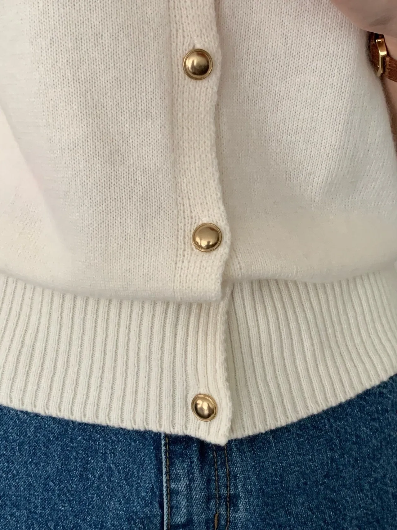 GOLD BUTTON COLLARED CARDIGAN