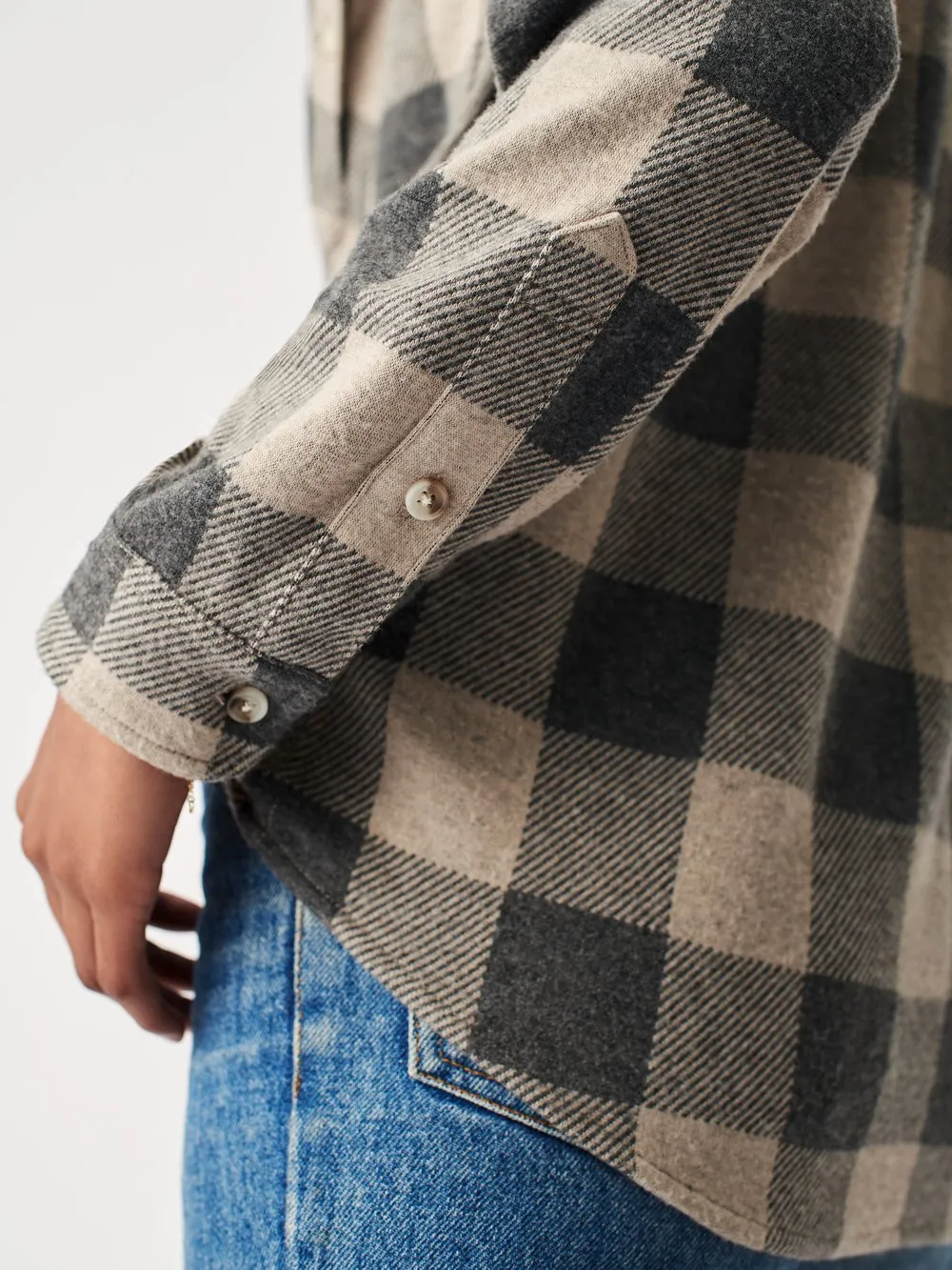 Legend Sweater Shirt in Tan Charcoal Buffalo Check