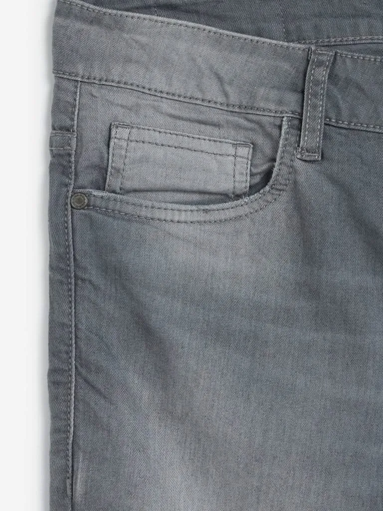 Nuon Light Grey Carrot Fit Rodeo Crop Jeans