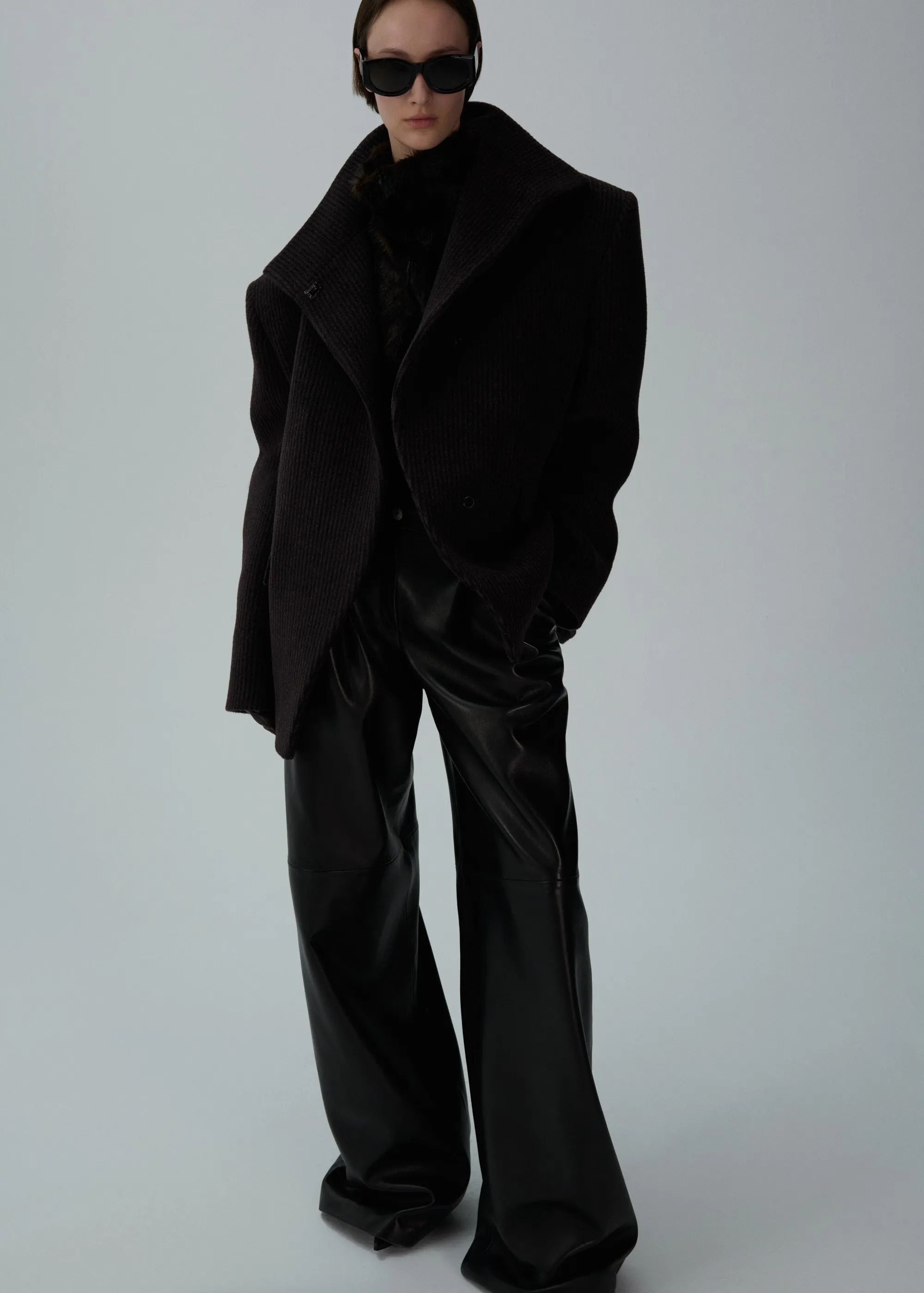 Ribbed high-collar wool jacket in brown